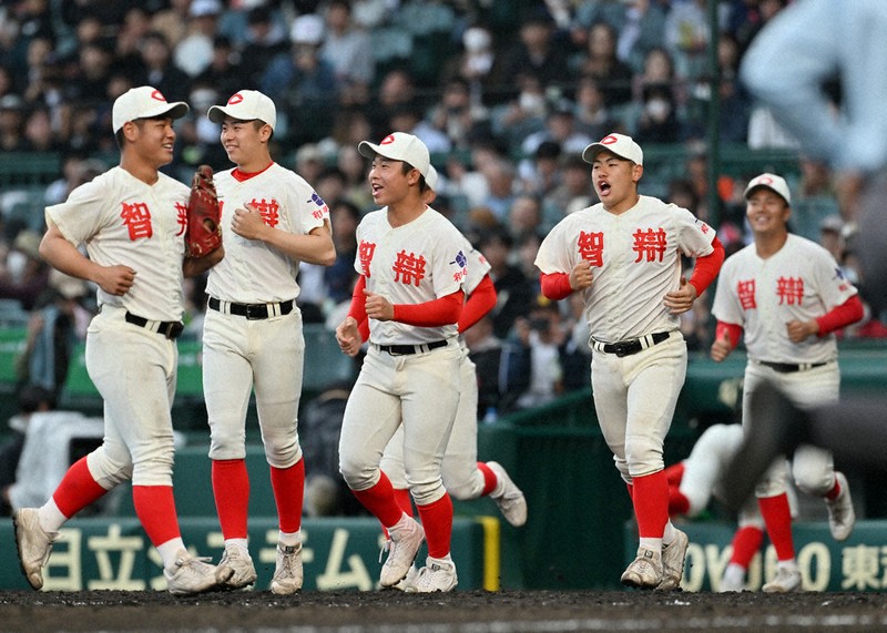 センバツ2025 準決勝 智弁和歌山、7年ぶり決勝へ 12安打零封で圧倒
