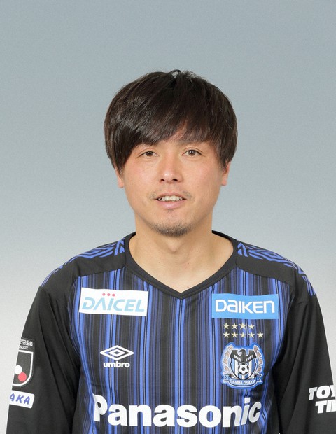40歳ガンバ大阪・遠藤、J1最多出場達成 632試合目、GK楢崎抜く | 毎日新聞
