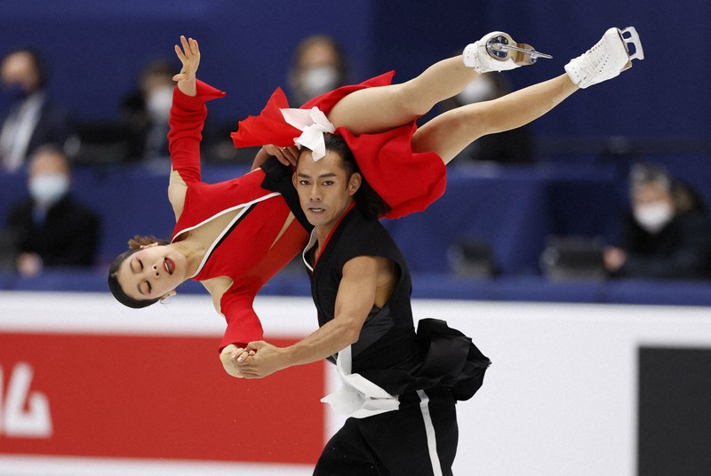 村元哉中「終始、魂込めた滑り」 高橋大輔「やっと世界と試合」 | 毎日新聞