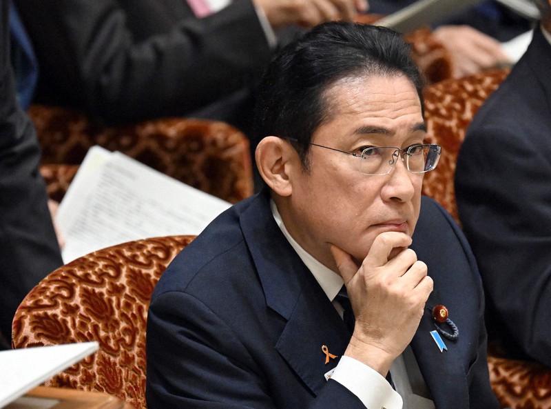 首相「増税くそメガネ」に苦笑い 「進化、承知せず」 参院予算委