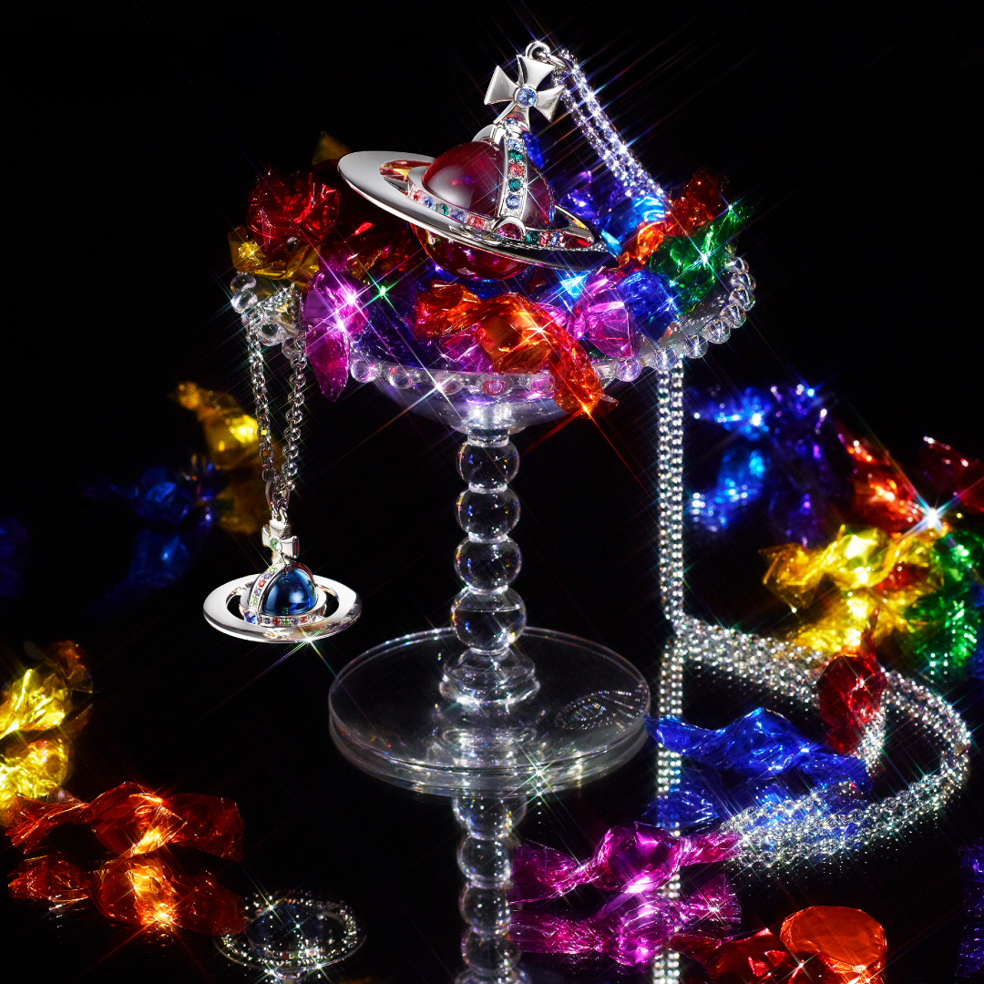 Vivienne Westwood MANから2022年のクリスマスジュエリーがリリース