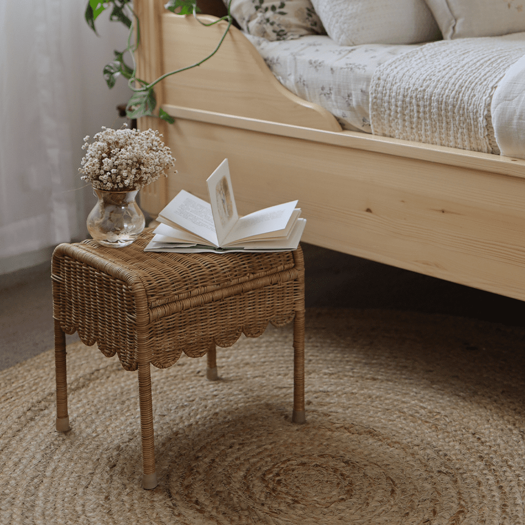 Olli Ella Petal Storie Stool - Milka