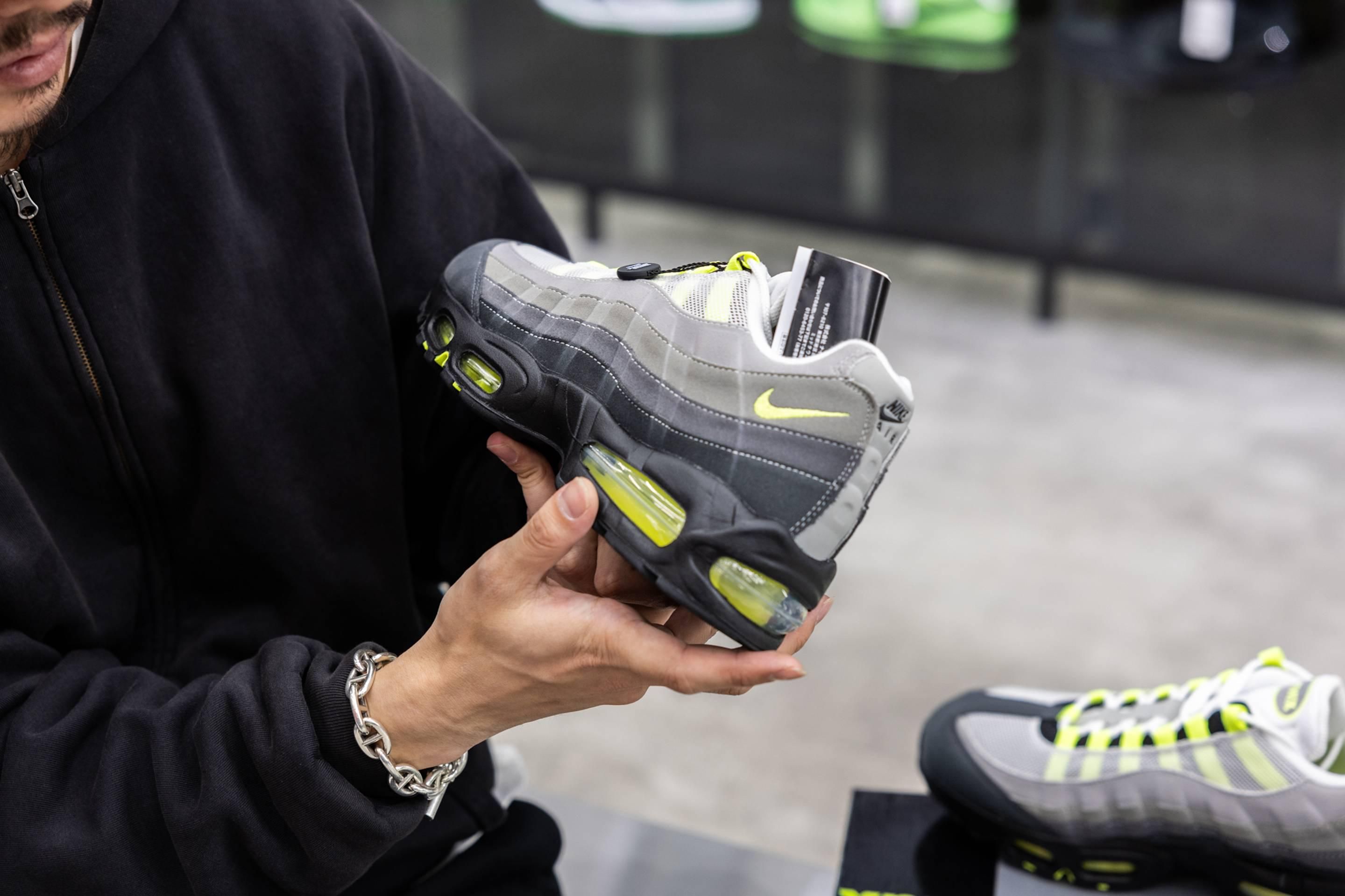 90年代に社会現象を巻き起こした