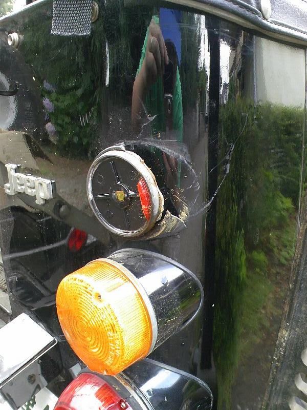 リフレクター修理（三菱 ジープ）by だいすけ（モ） - みんカラ