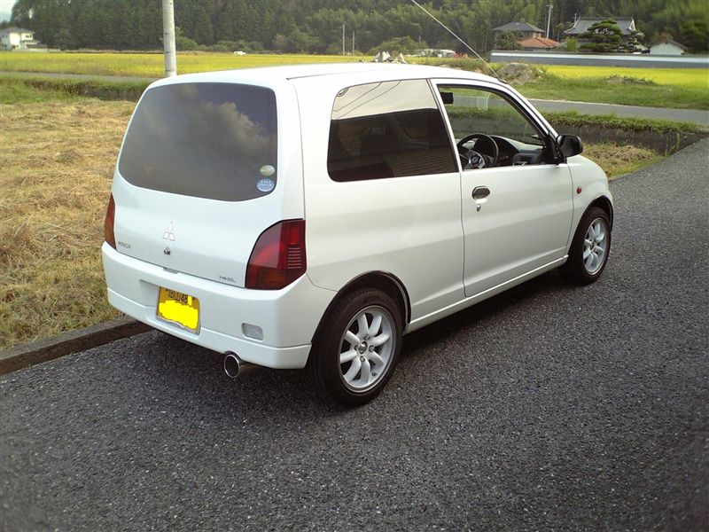 フェンダーモール取り付け（三菱 ミニカ）by rayfield - みんカラ