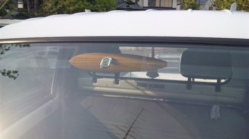 ムーンアイズ？ サーフボード型ルームミラー のパーツレビュー