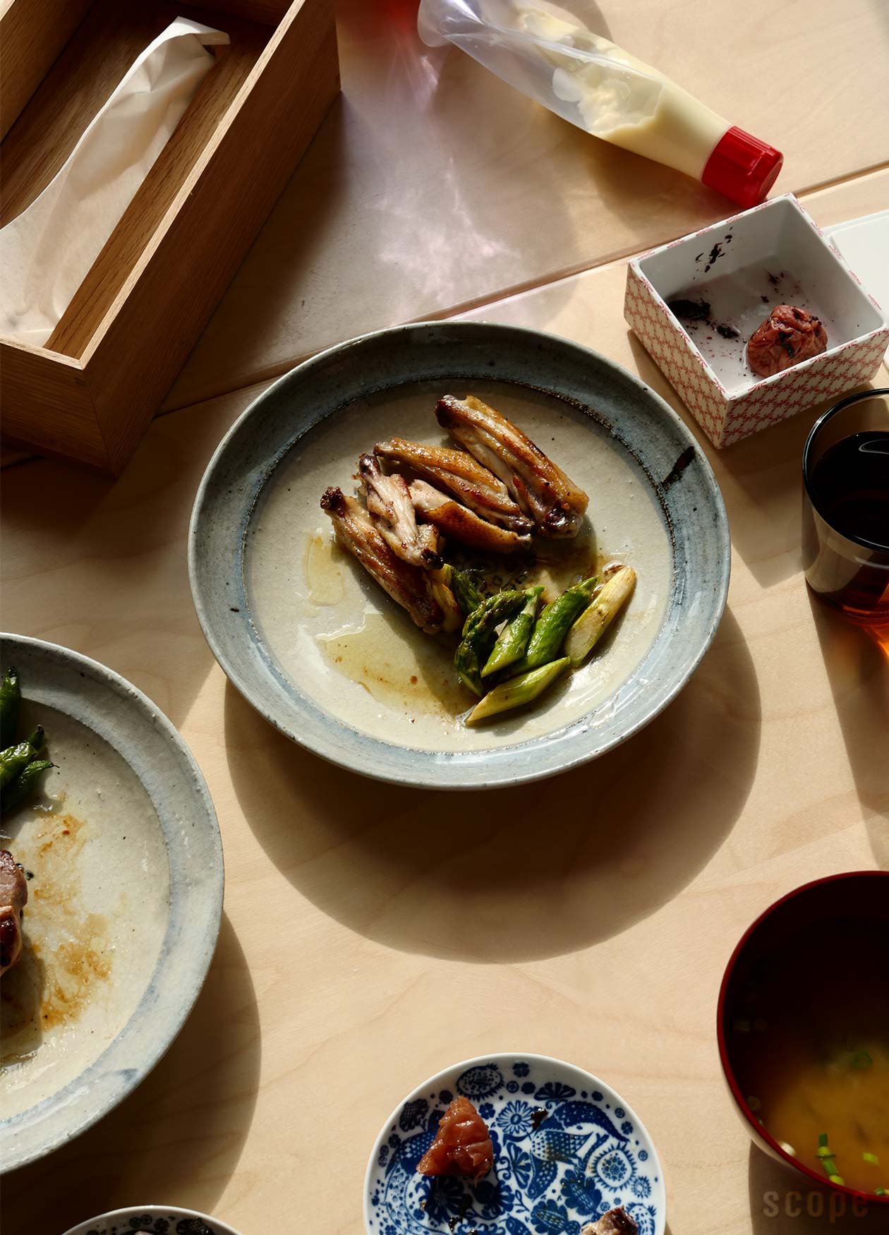 伊賀石本 | 花絵皿 | 東屋