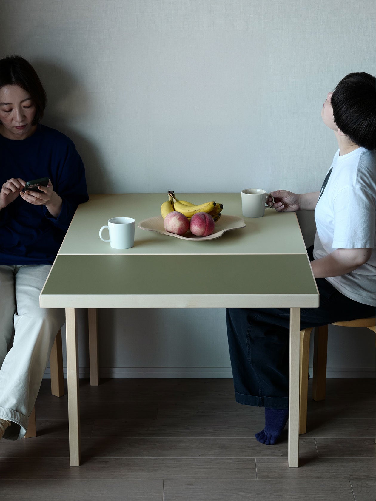 ドロップリーフ テーブル DL81C | Artek (アルテック)