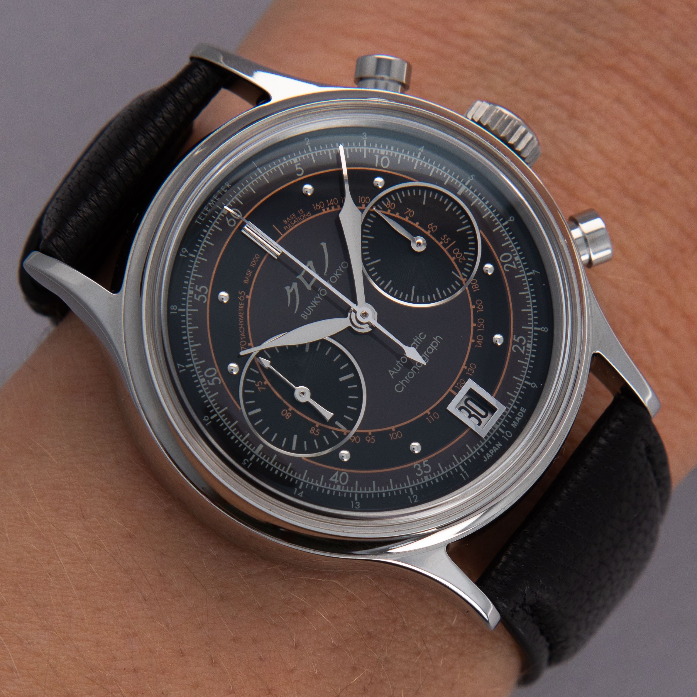 Kurono Tokyo Chronograph II Black | Auctions | Loupe This
