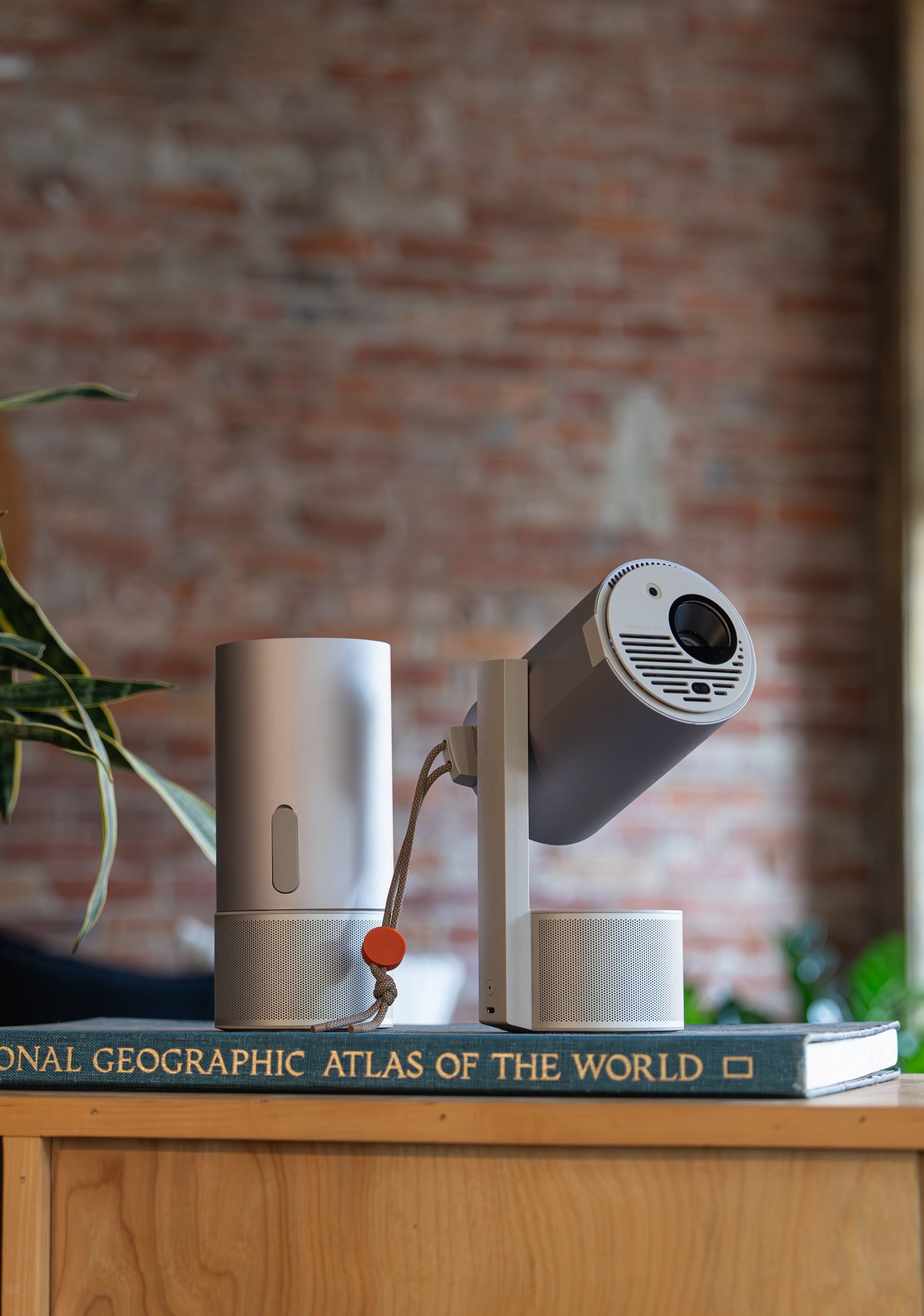 MoGo 3 Pro-いつでも、どこへでも。次世代エンターテイメントを持ち運ぼう