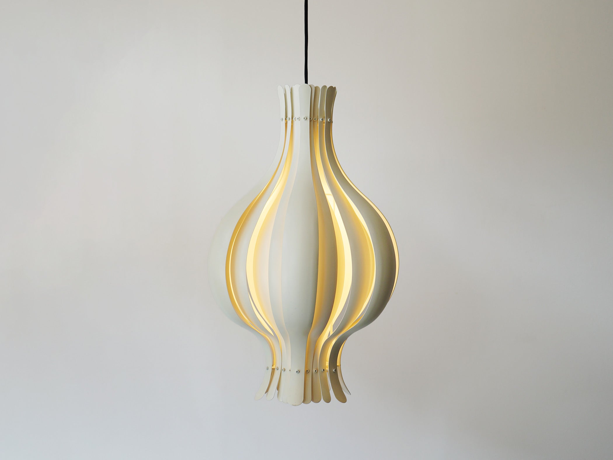 Verner Panton（ヴェルナー・パントン）“Onion”オニオン ペンダント