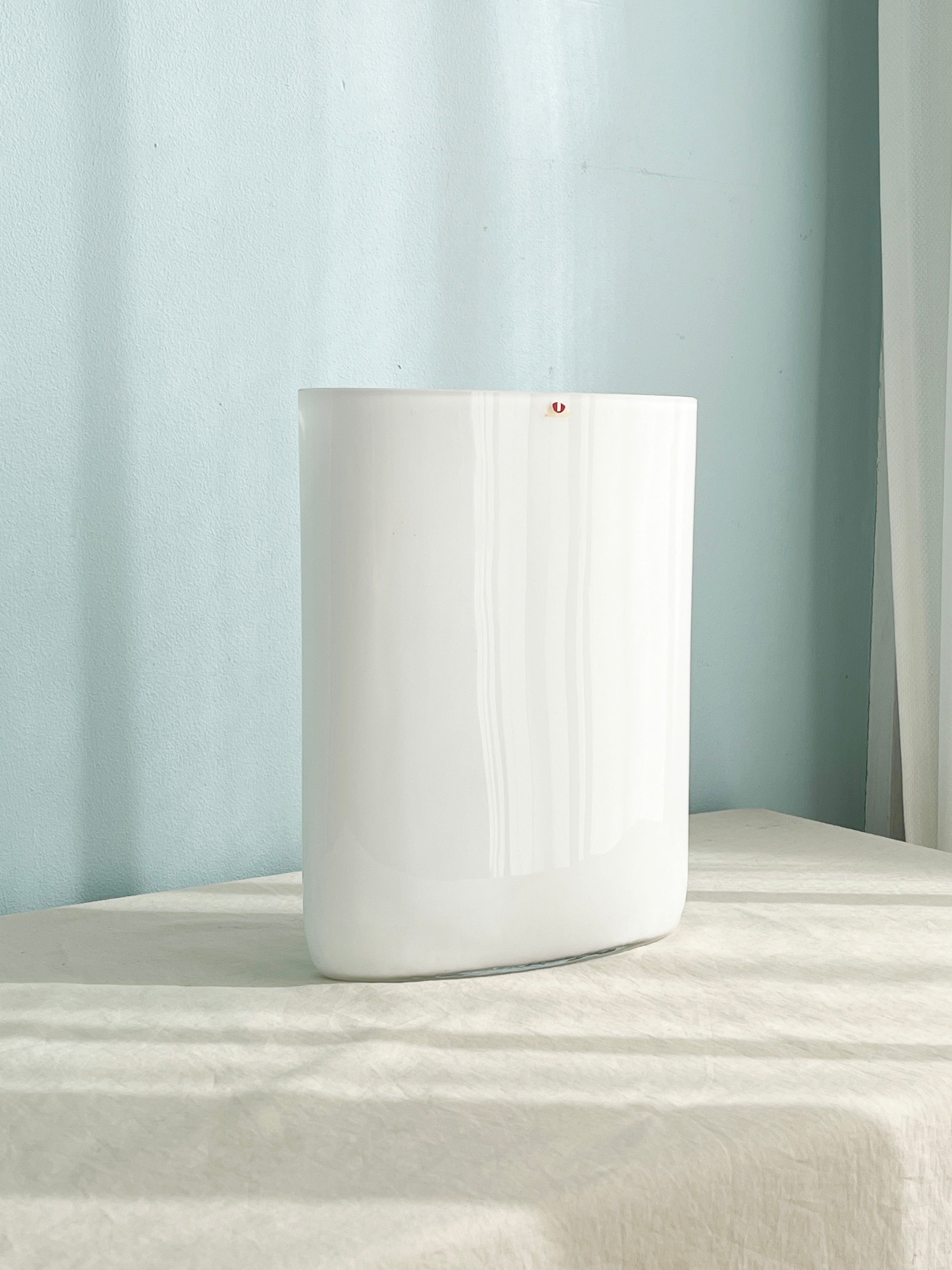 イッタラ フラワーベース タピオ・ウィルカラ ガラス フィンランド