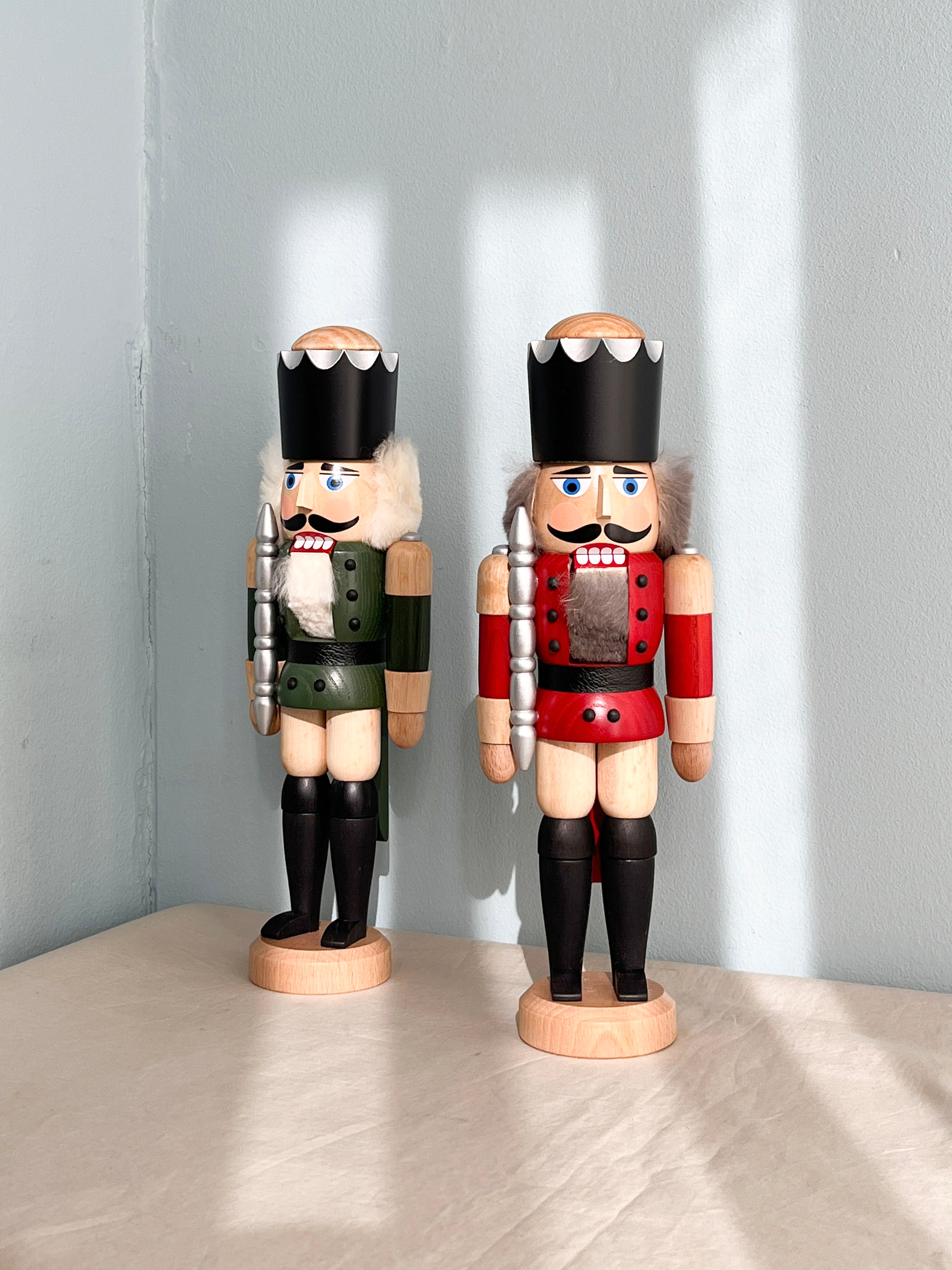 ザイフェナーフォルクスクンスト くるみ割り人形 ドイツ 工芸品