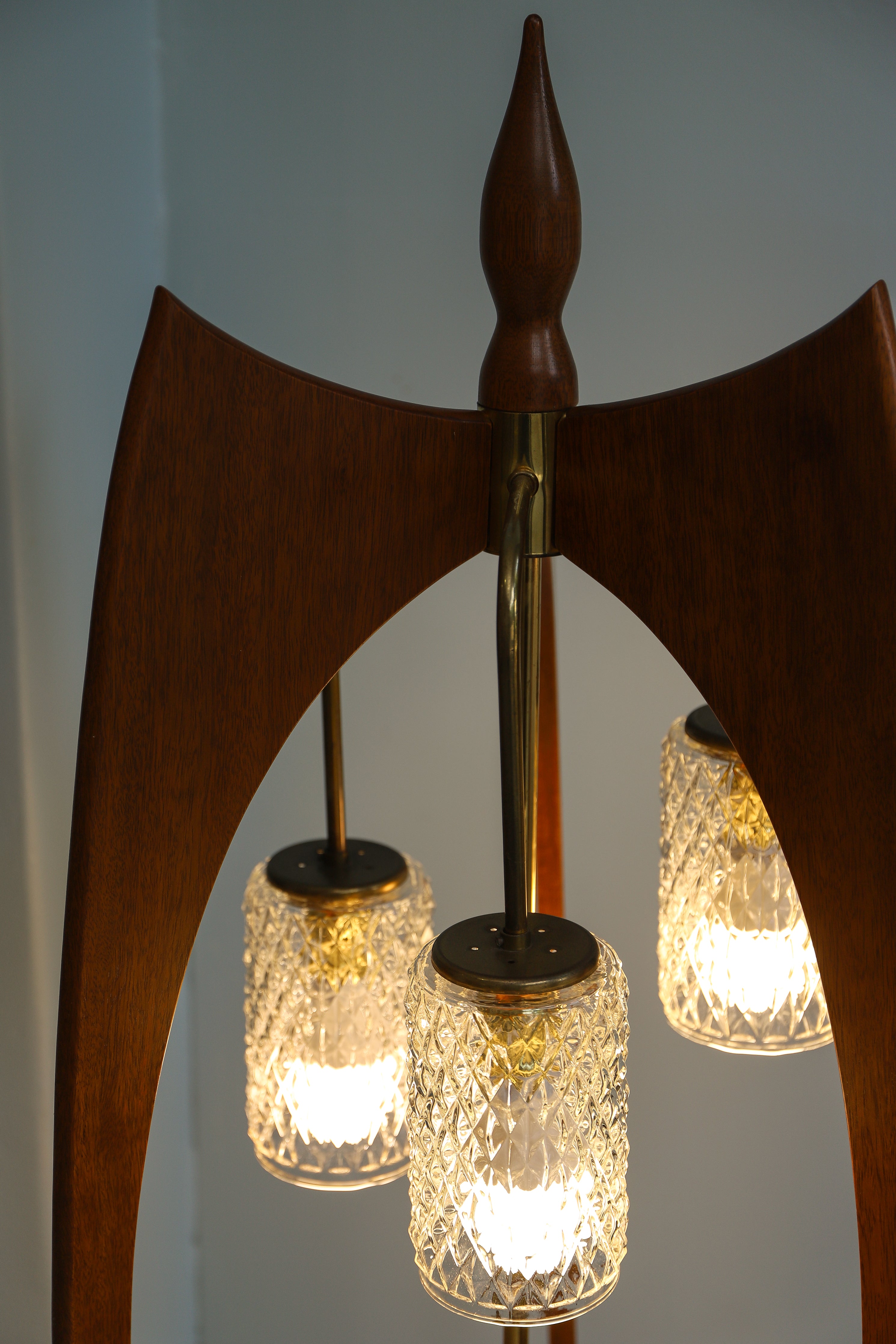 アメリカヴィンテージ フロアランプ 木製ベース ミッドセンチュリー