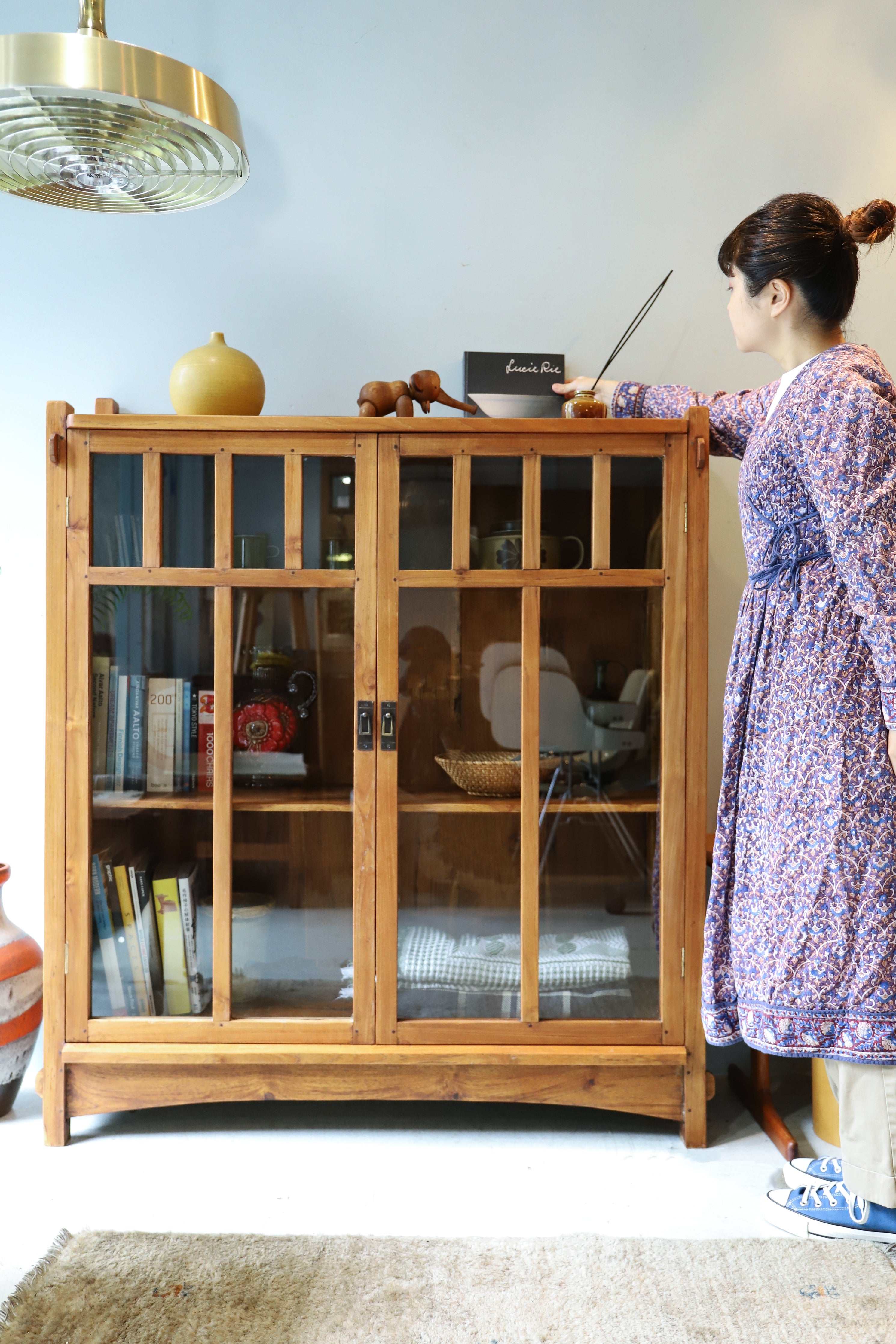 オールドチーク ガラスキャビネット/Old Teakwood Glass Cabinet