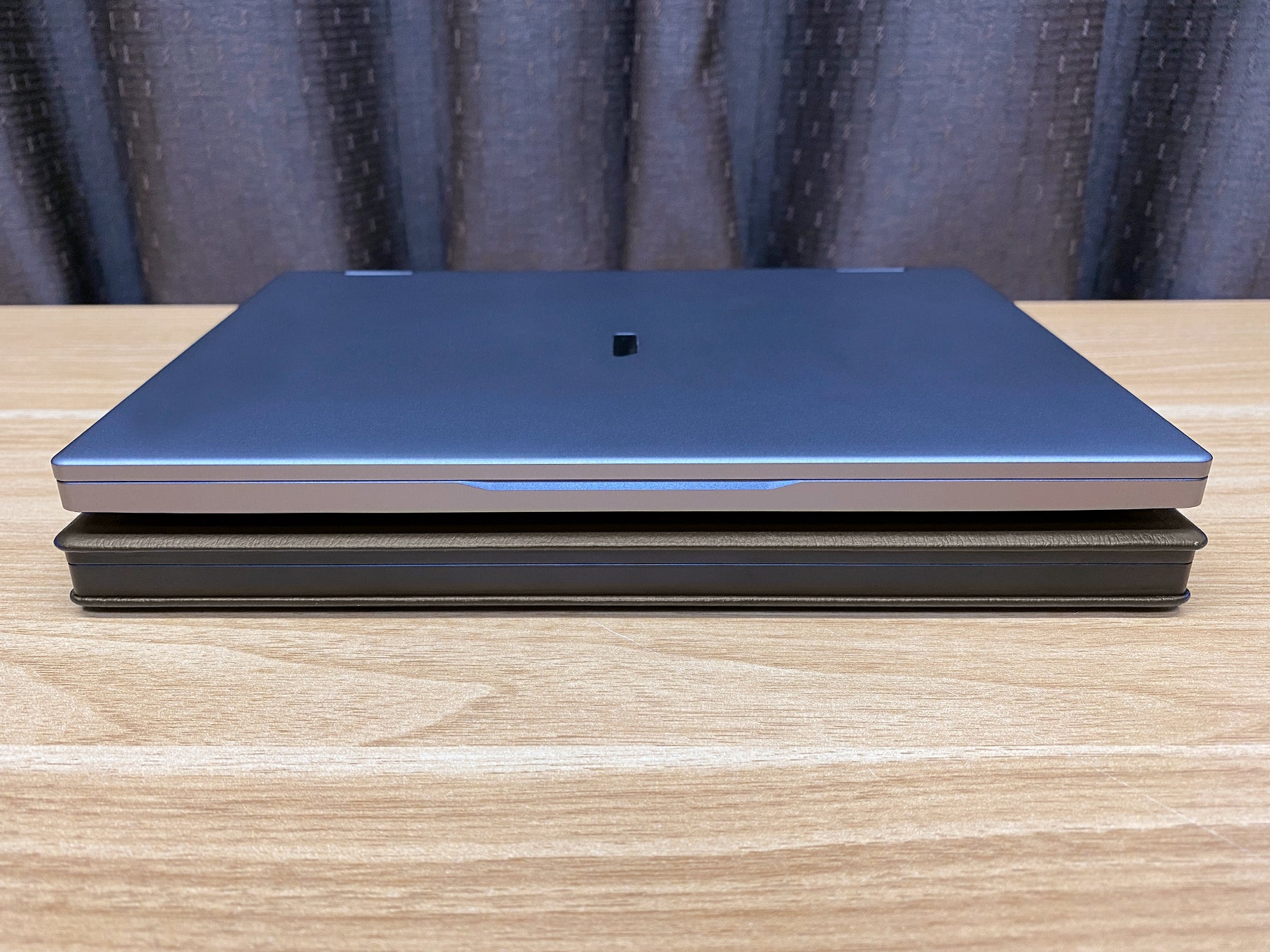 10.1型ノートPC「OneMix5」は出張に最適なエグゼクティブノート – UMPC