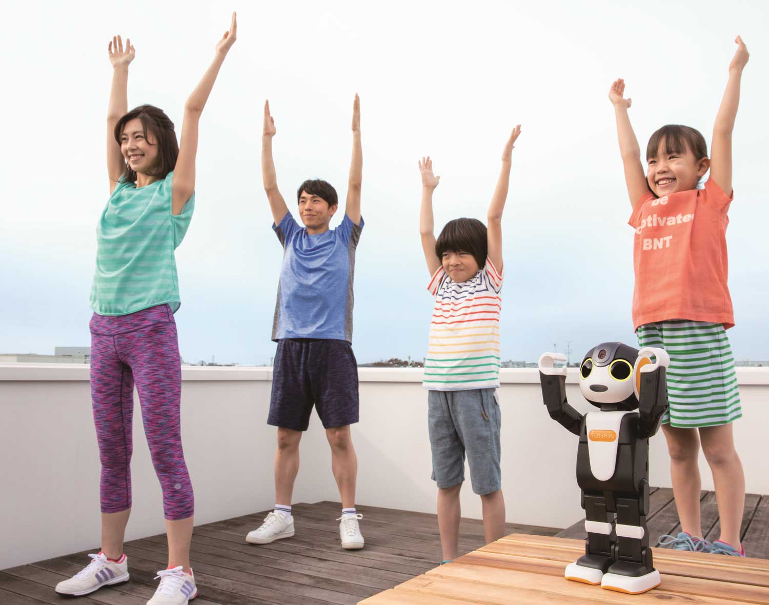 ロボホンライト（SR-05M-Y） – ROBO-UNI