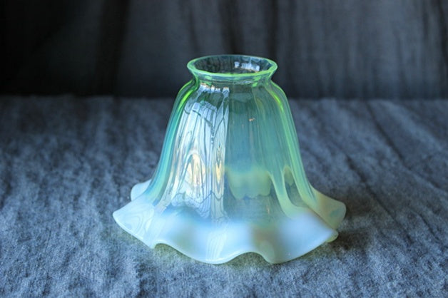 希少！ヴァセリン（ウランガラス）のランプシェード イギリス