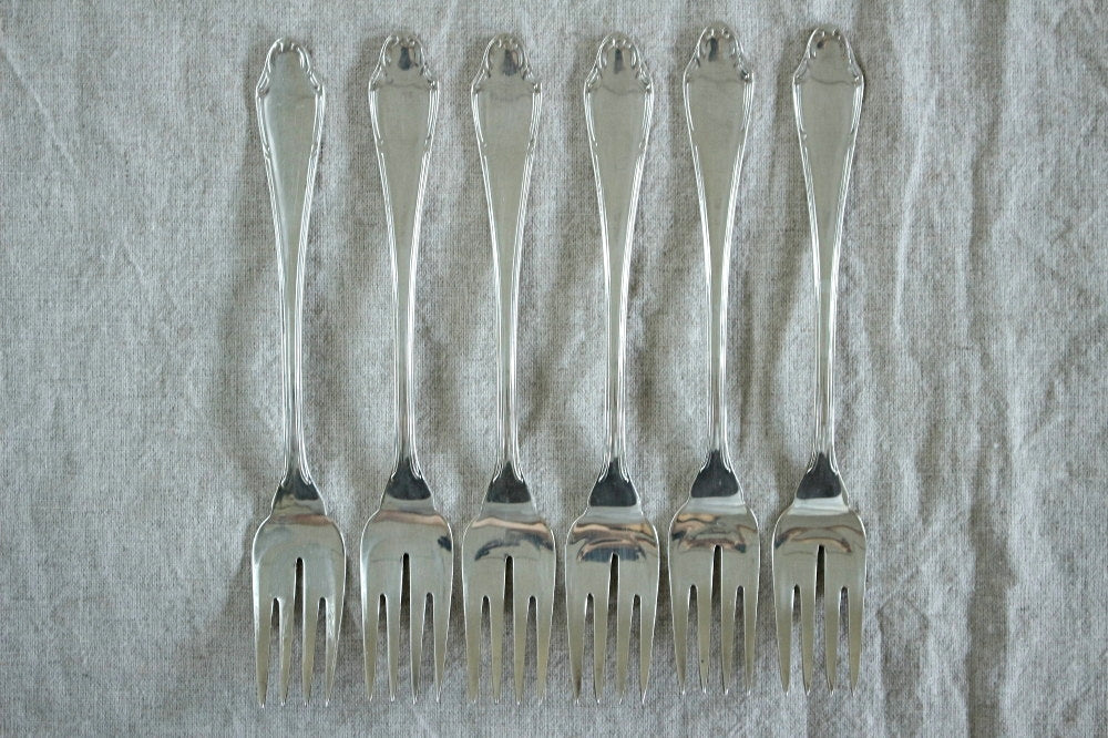 6本あり！シルバープレート製フィッシュフォーク（18cm） イギリス