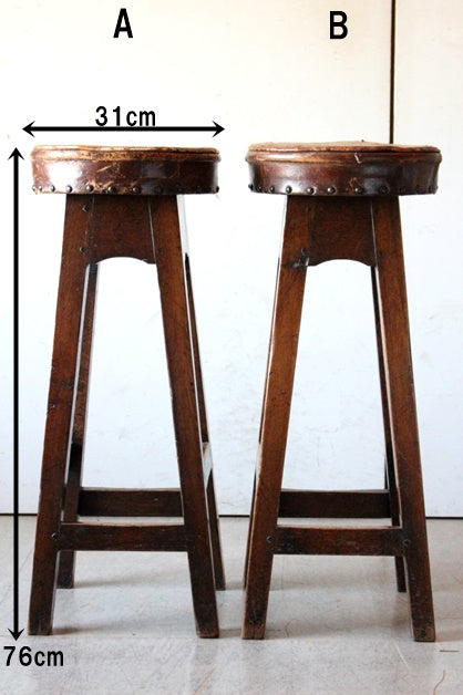 2脚あり！1930年代オリジナルレザーが味わい深いハイスツール（高さ