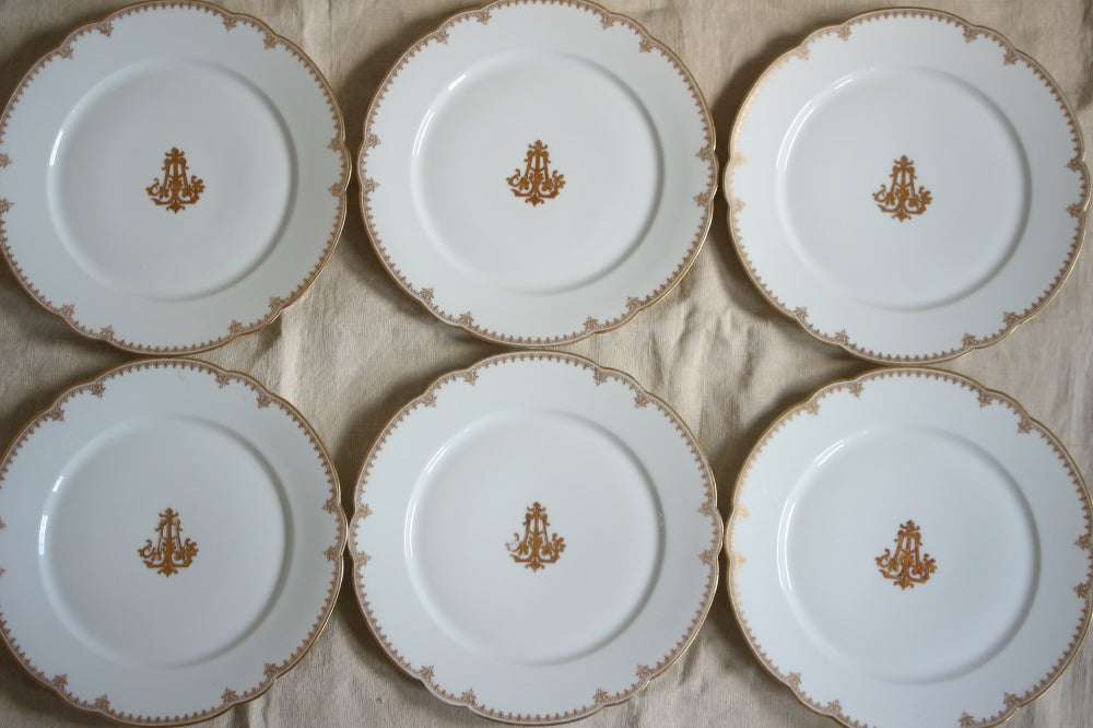 イニシャル入りピリヴィッツ社の金彩平皿 フランスアンティーク