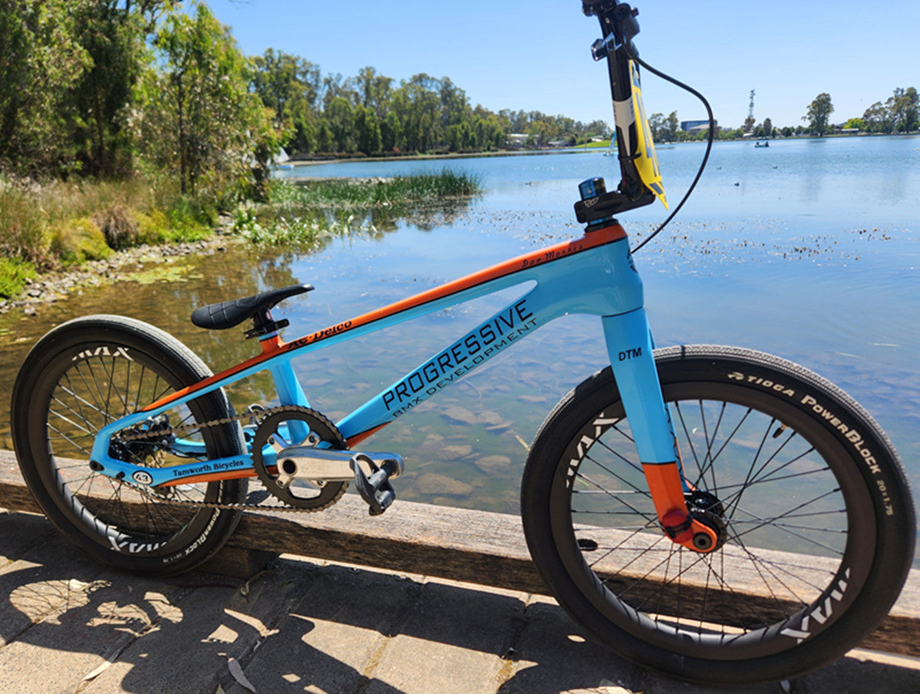 レース用BMX初心者ガイド：乗る前に知っておくべきこと – TIDEACEBIKE