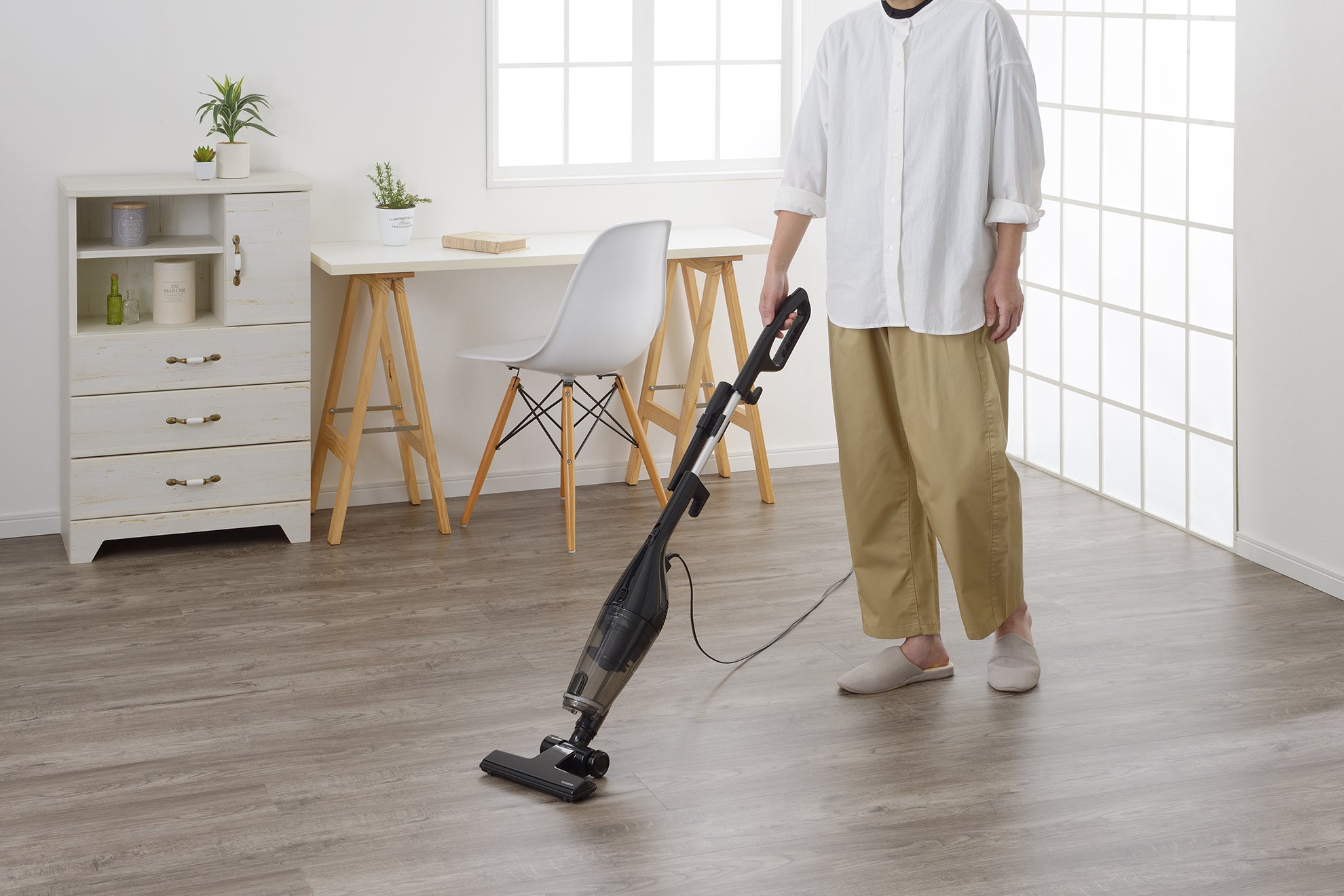 サイクロンスティック型クリーナー – ツインバード公式ストア