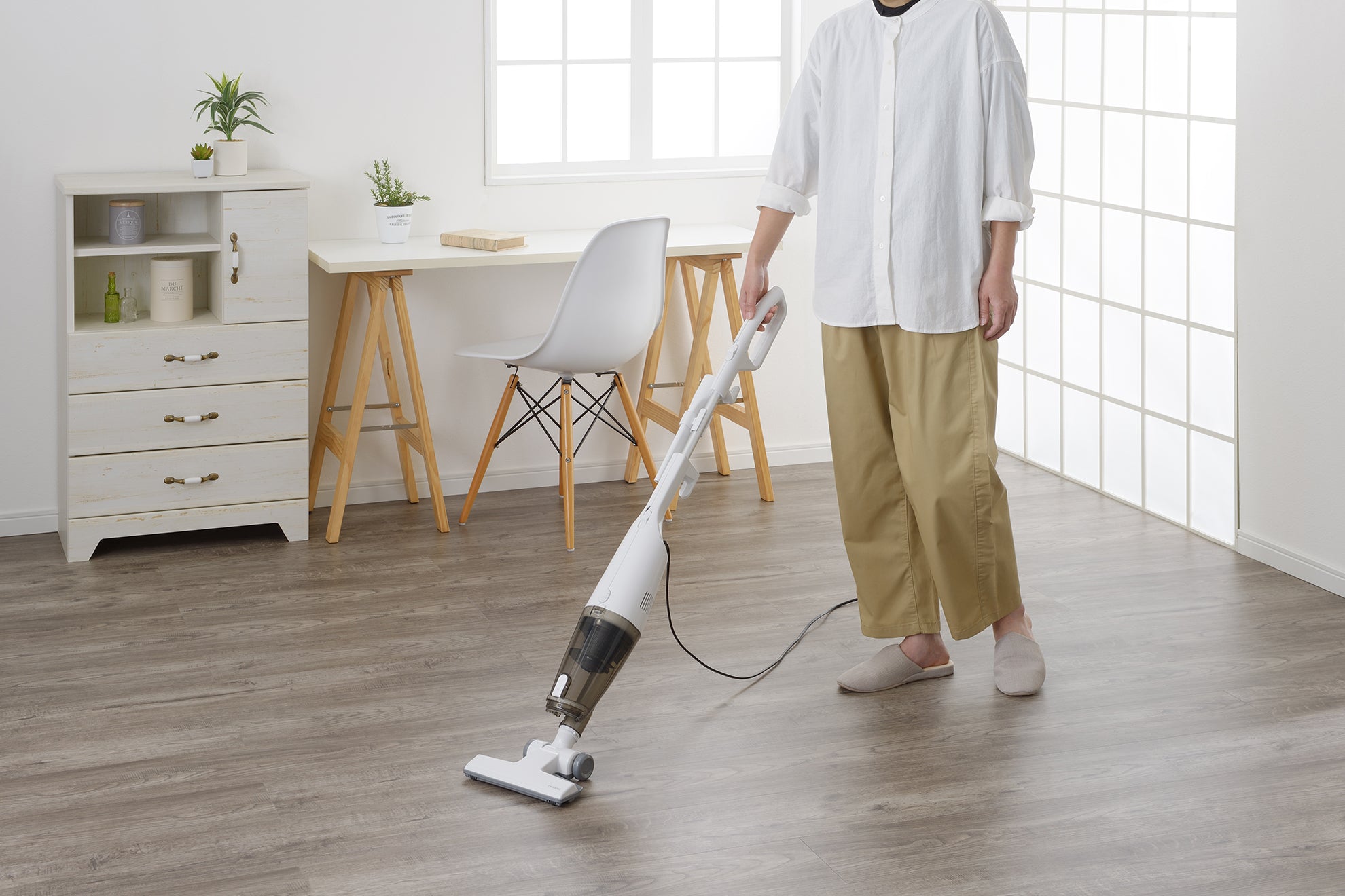 サイクロンスティック型クリーナー – ツインバード公式ストア