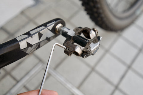 スタッフの池田が長年使うビンディングペダル/Shimano XTRについて