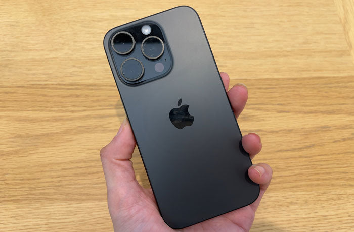 iPhone15Pro/15ProMaxのブラックチタニウムに合うスマホケースおすすめ！