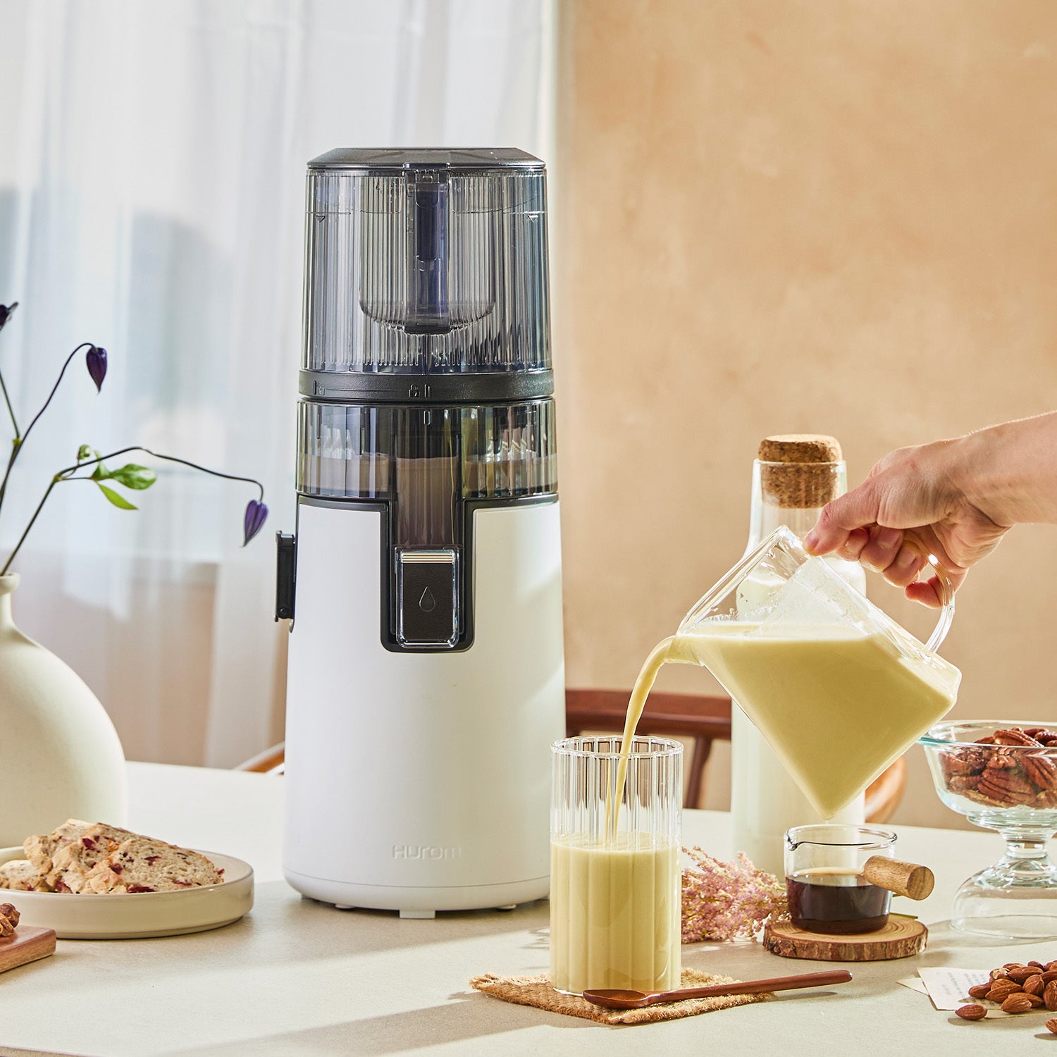 製品一覧：スロージューサー– HUROM ONLINE SHOP｜ヒューロム