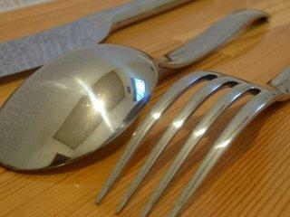 クリストフル(CHRISTOFLE)のステンレストカラリーとシルバープレート