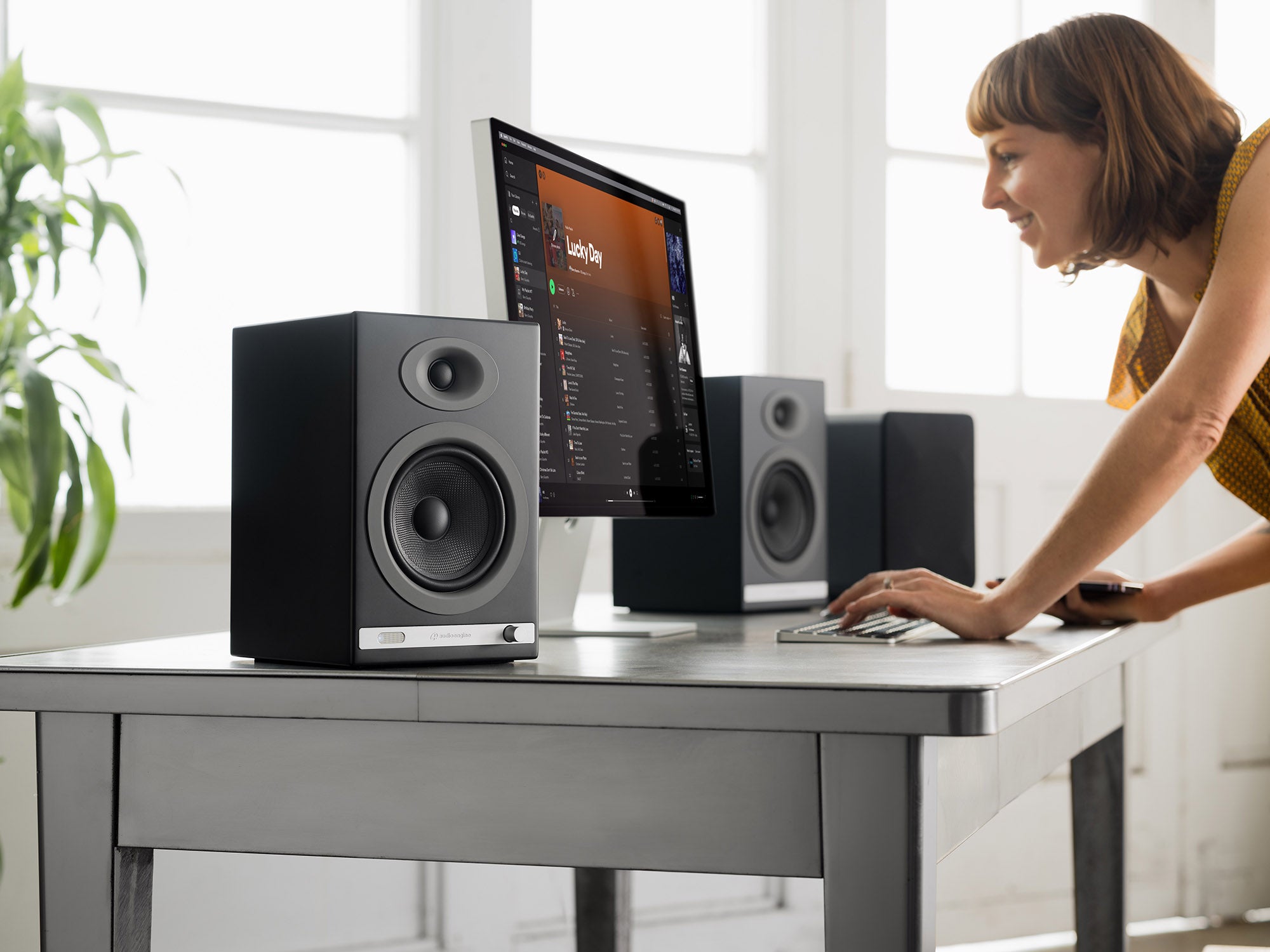 Audioengine・HD5 ワイヤレス・パワードスピーカー– SUPER KOPEK