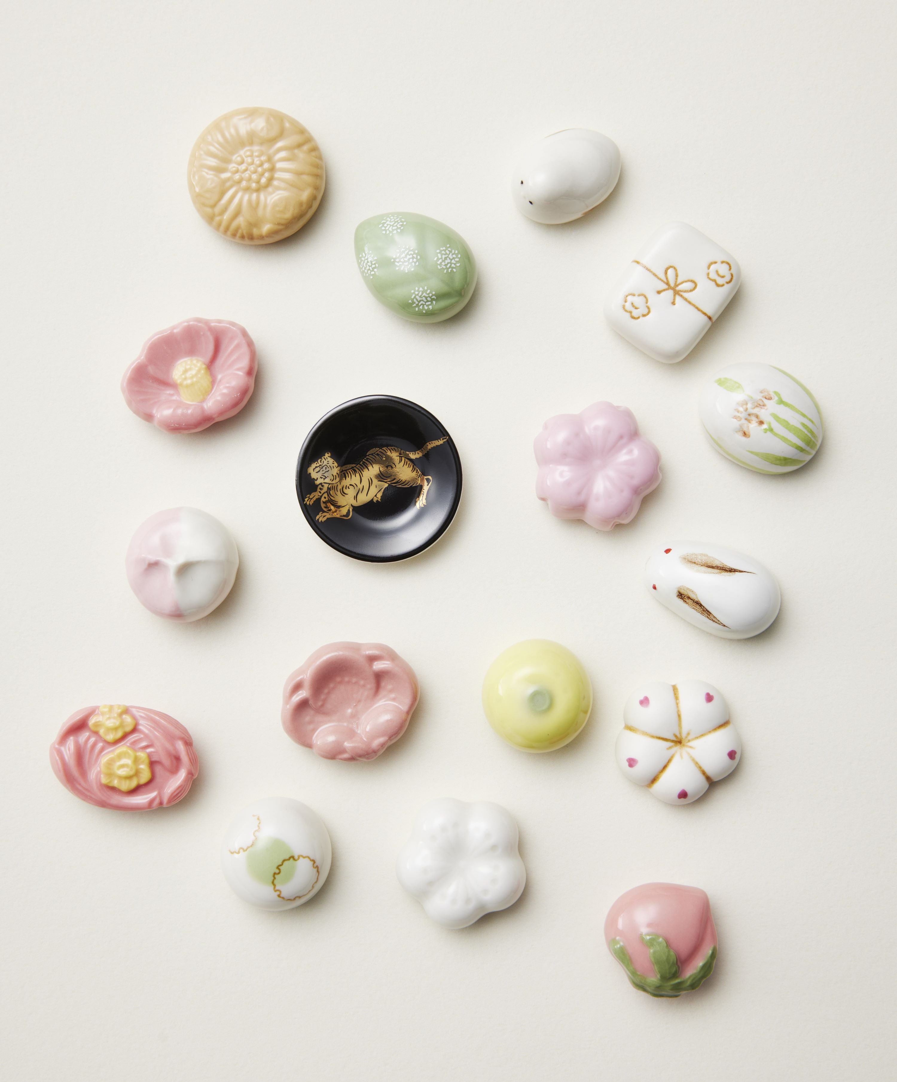 とらやパリ店オリジナルフェーヴ 平成20年（2008）～令和7年（2025