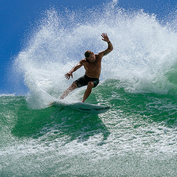 ミック・ファニング グラスファイバー フュージョンフィン新登場