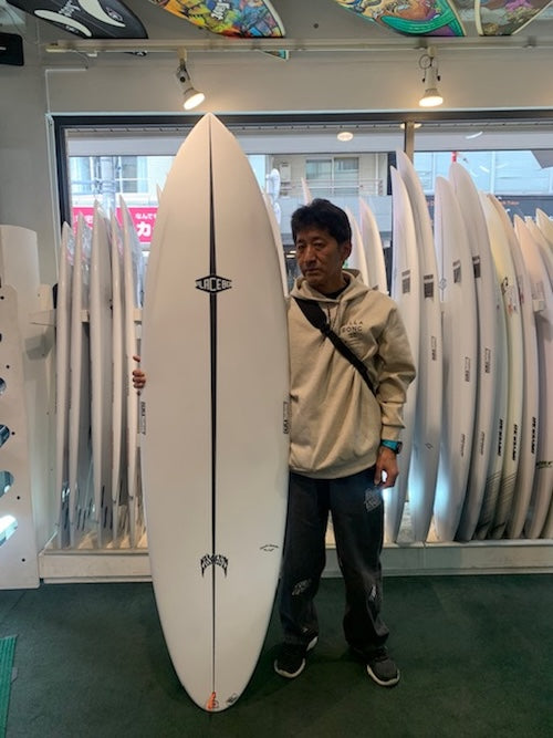 皆様！ご来店にて沢山の 新品『PLACEBOサーフボード』DURA-FLEX5をご