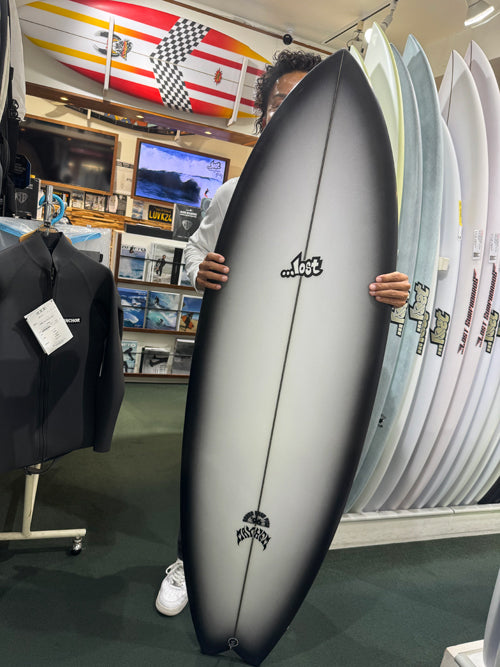 皆様！ご来店にて沢山の新品『LOSTサーフボード』Polyester Made in