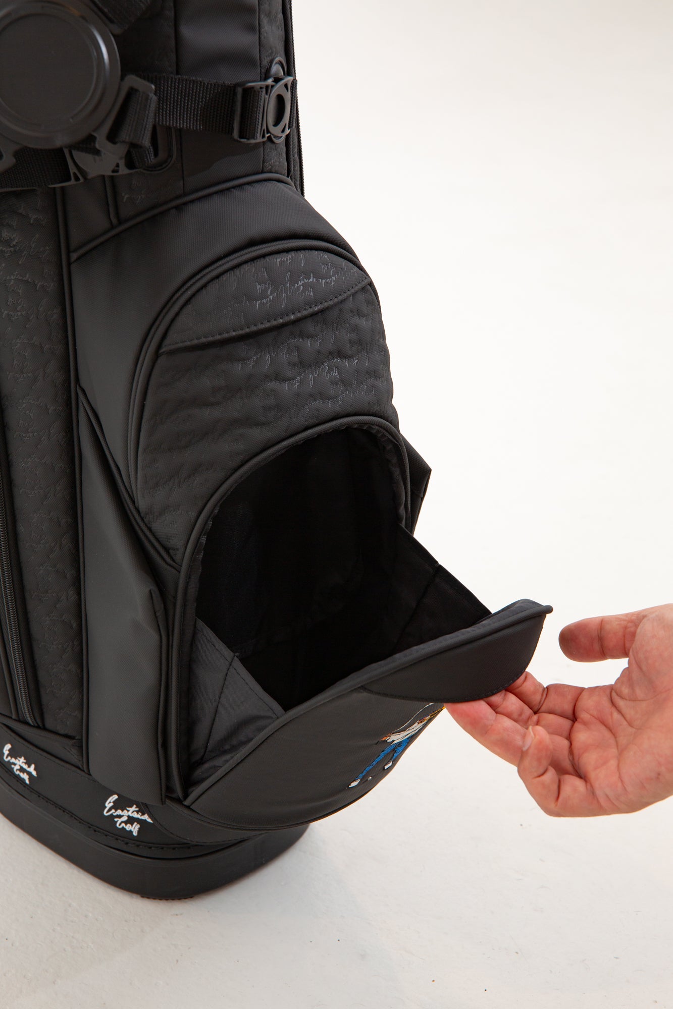 Eastside Golf初のオリジナルキャディバッグ、誕生。 – Eastside Golf