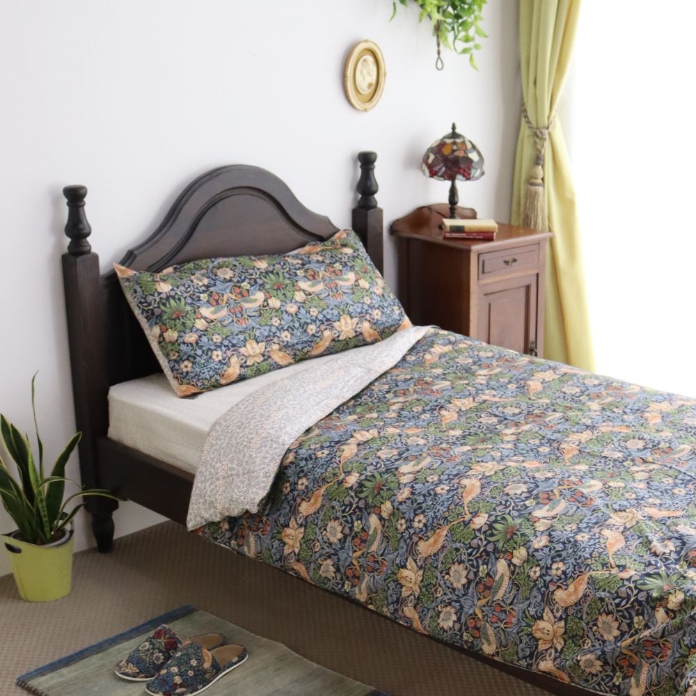 寝室の主役です♪ 英国スタイル ベッド／シングル MT1-0205-BD-RAVONS