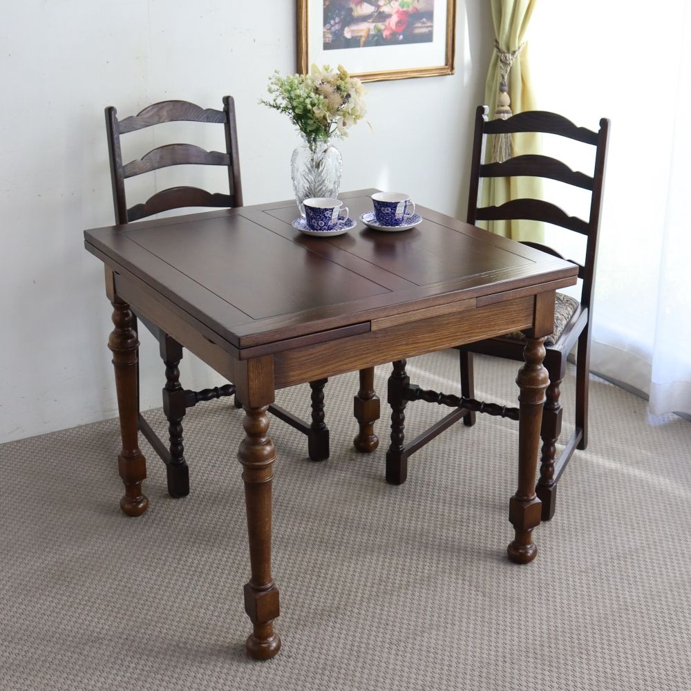 足下までドラマチック♪ アンティーク調ドローリーフテーブル MC2