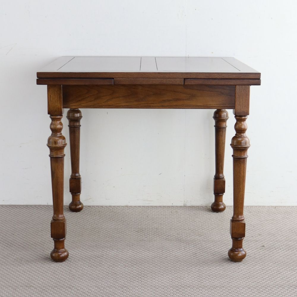 足下までドラマチック♪ アンティーク調ドローリーフテーブル MC2