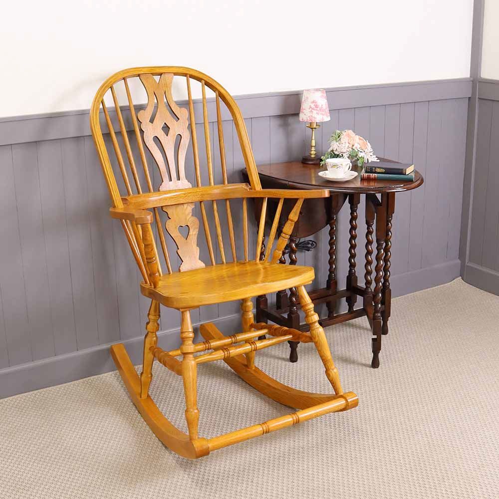 くつろぎもクラシックスタイルで♪ ロッキングチェア MC2-JG329-L