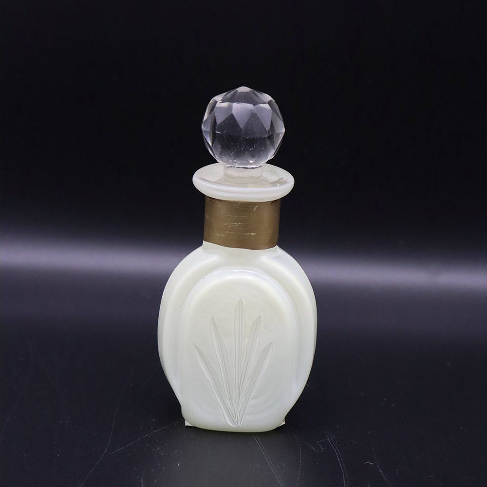 白ガラスがロマンチックです♪ ガラス香水ビン TO1-M15-1324