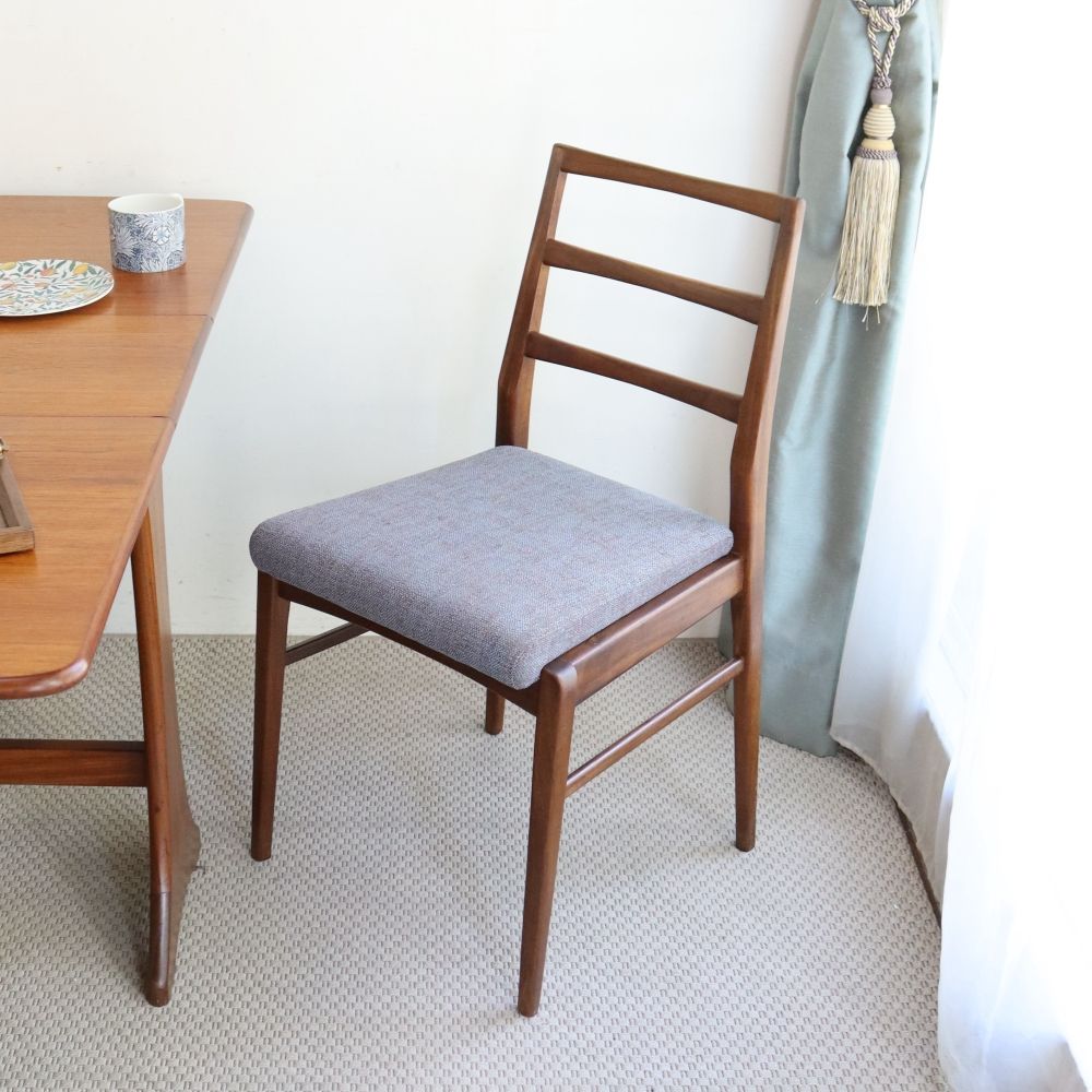 チーク材の心地よい手触り♪ ダイニングチェア VC106-152