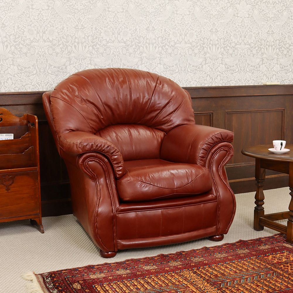 極上の座り心地を楽しんで♪ ソファ1人掛け VC110-238 – アンティーク