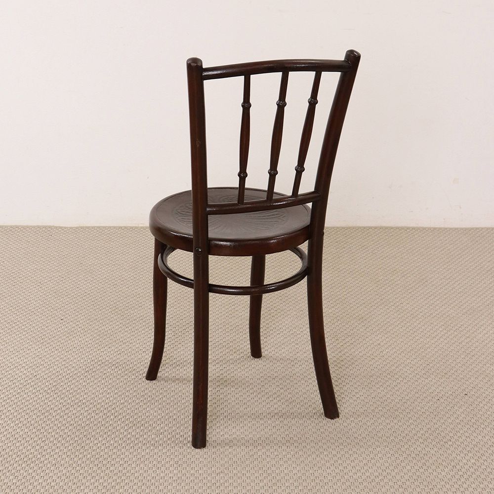 軽やかに座ろう♪ ベントウッドチェア VC111-232 – アンティーク家具と