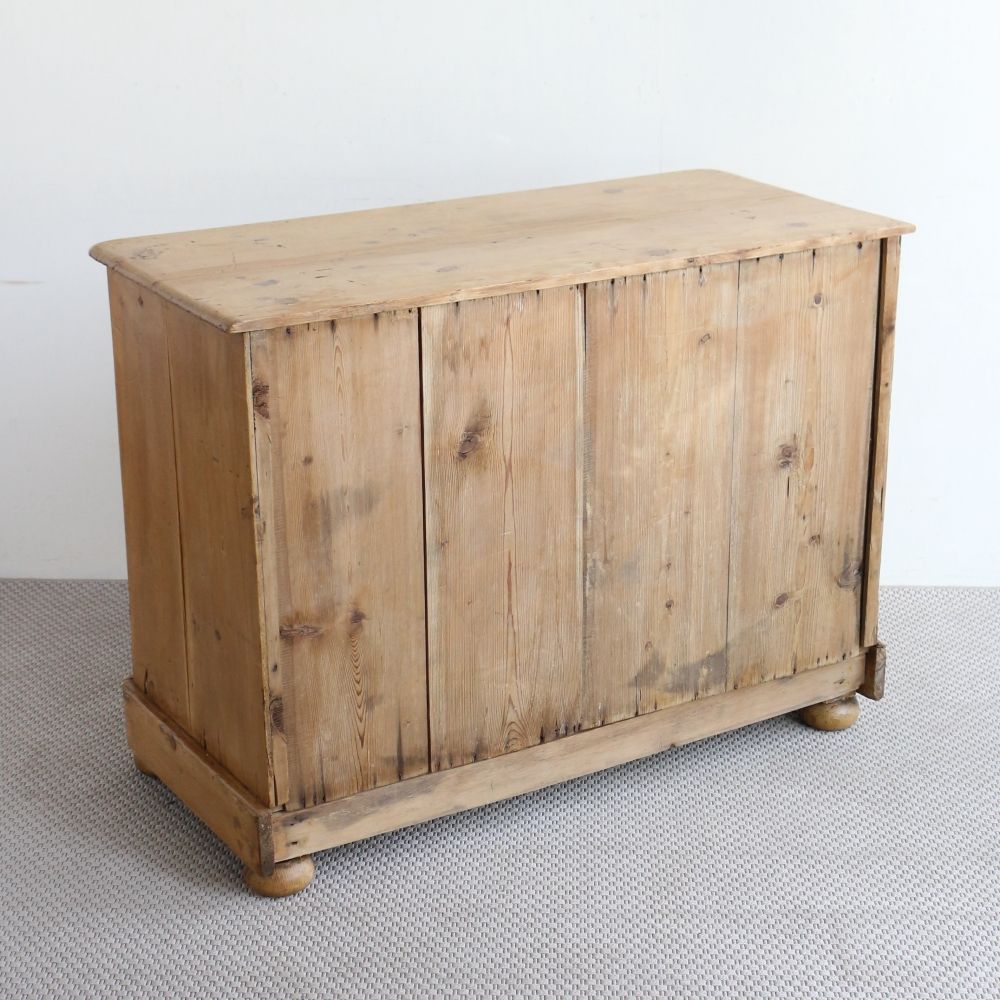 温かなインテリアを演出♪ パインチェスト VC104-034｜アンティーク