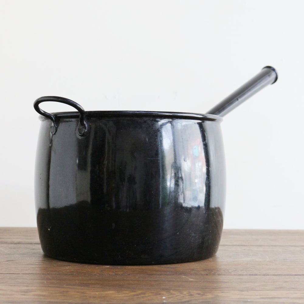 レトロなホーロー製♪ アンティーク・ブラック・エナメル・ソースパン