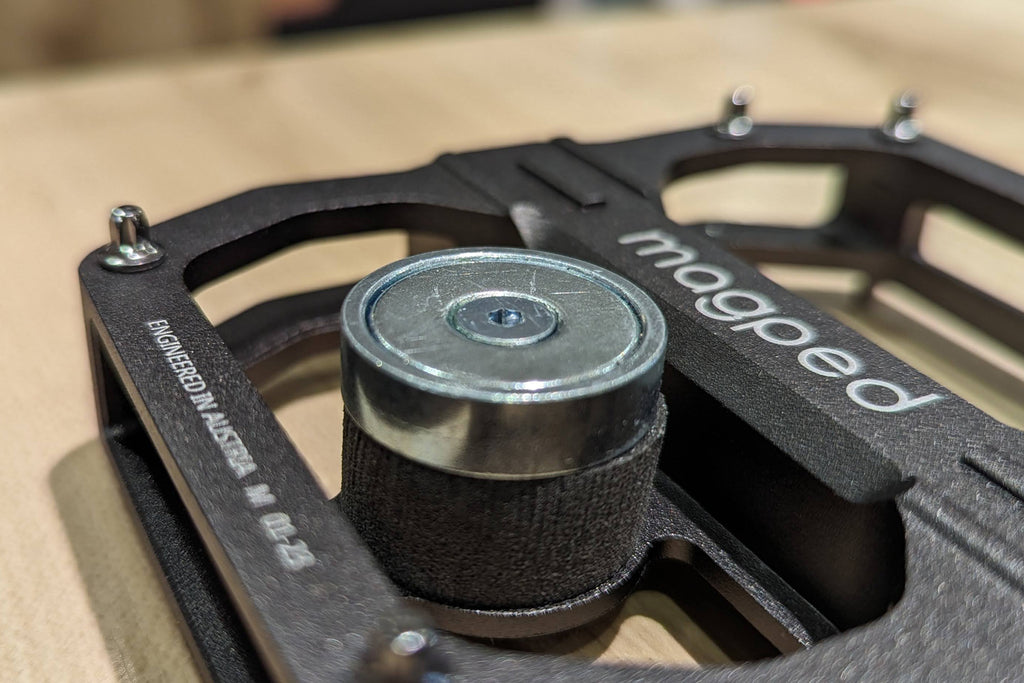 Magped（マグペド）マグネット式ビンディングペダルで脱着も簡単♪