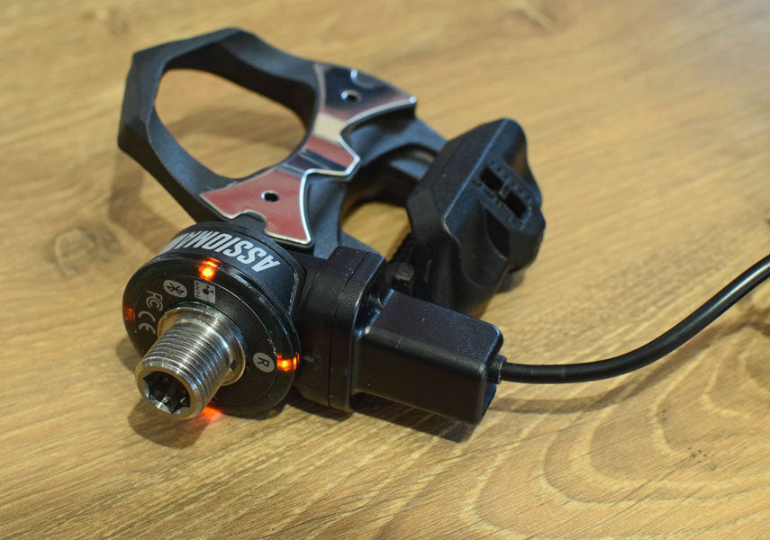 充電可能なペダル式パワーメーターFavero Assioma（ファベロ・アシオマ